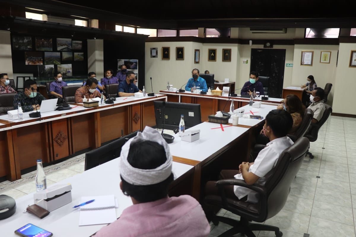 podiumnews.com-DPMPTSP Badung Gelar Sosialisasi Perizinan Berusaha Berbasis Risiko Melalui Sistem OSS